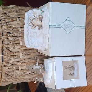 Charming Tails Follow in My Footsteps 87473 Maxine Making Snow Angels 87510